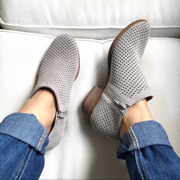 Lucky Brand Shoes - LUCKY BRAND 🍀 S/9.5 - LIGHT GREY SUADE BOOTIES!